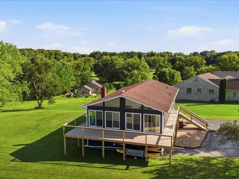 1722 Baintree Road Property Photo 4
