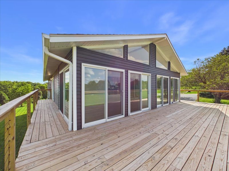1722 Baintree Road Property Photo 6