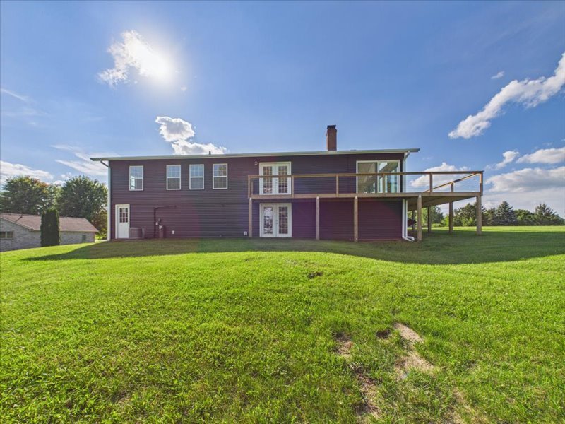 1722 Baintree Road Property Photo 10