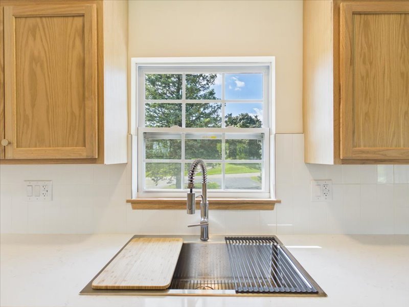 1722 Baintree Road Property Photo 17