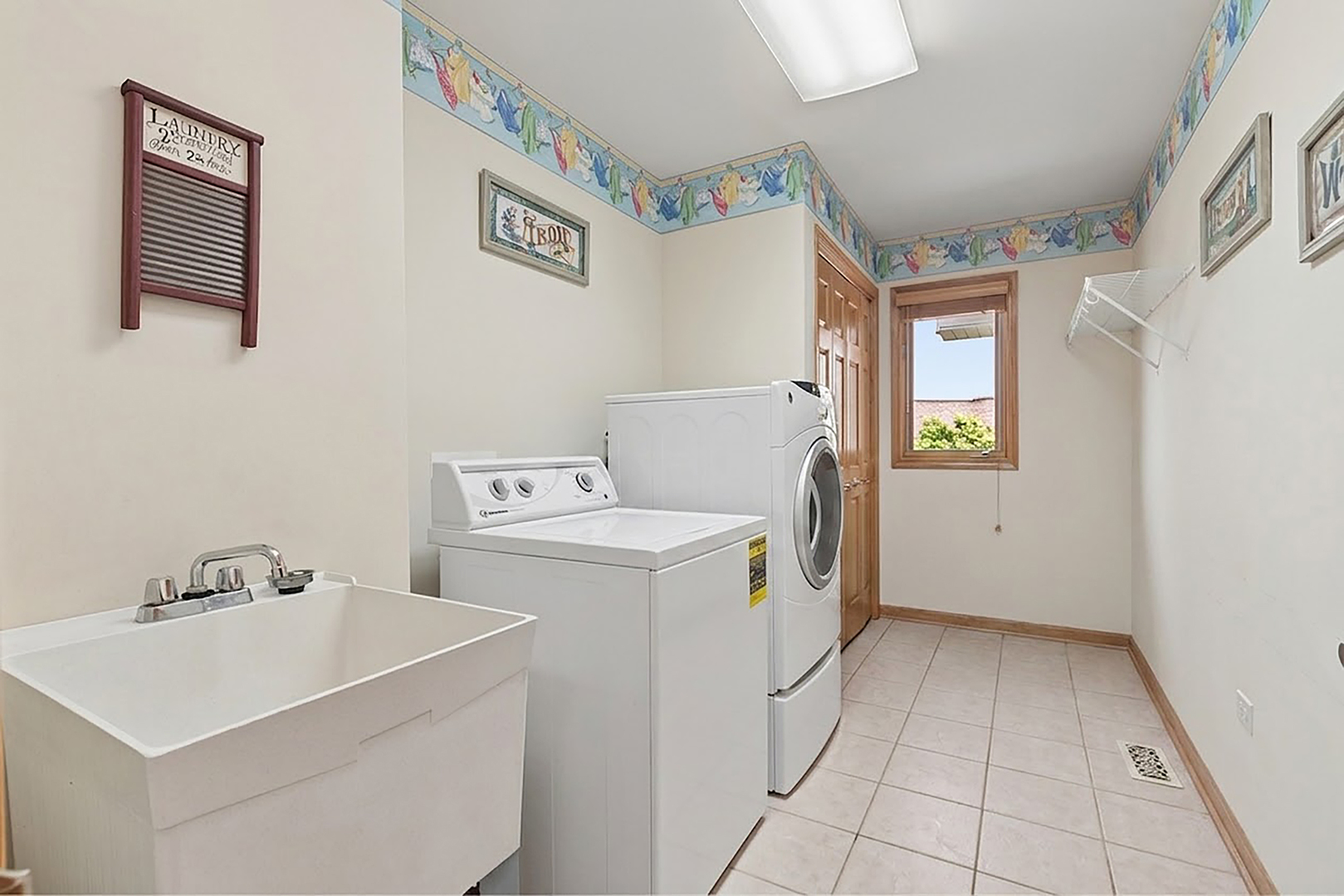 8446 Fairfield Lane Property Photo 20
