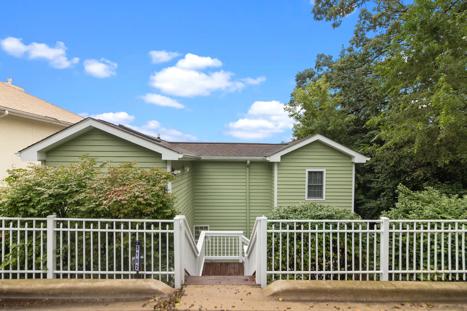 5102 W Lake Shore Drive Property Photo 12