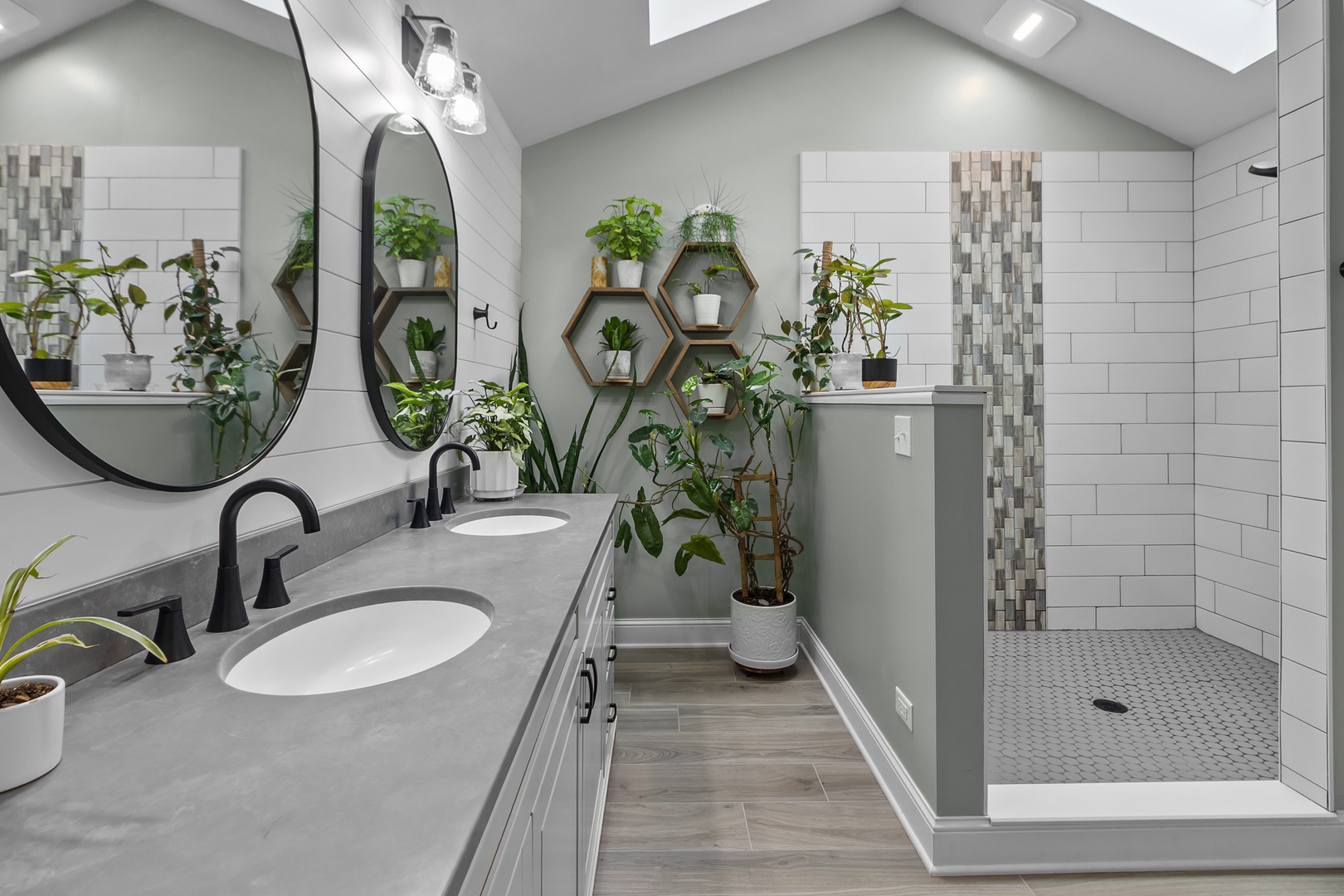 5102 W Lake Shore Drive Property Photo 26
