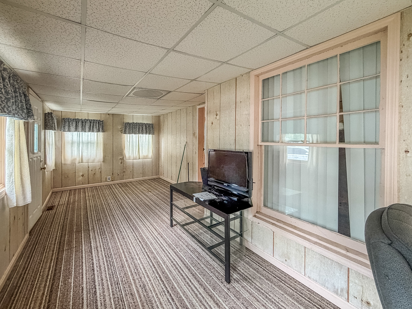 907 Central Avenue Property Photo 5