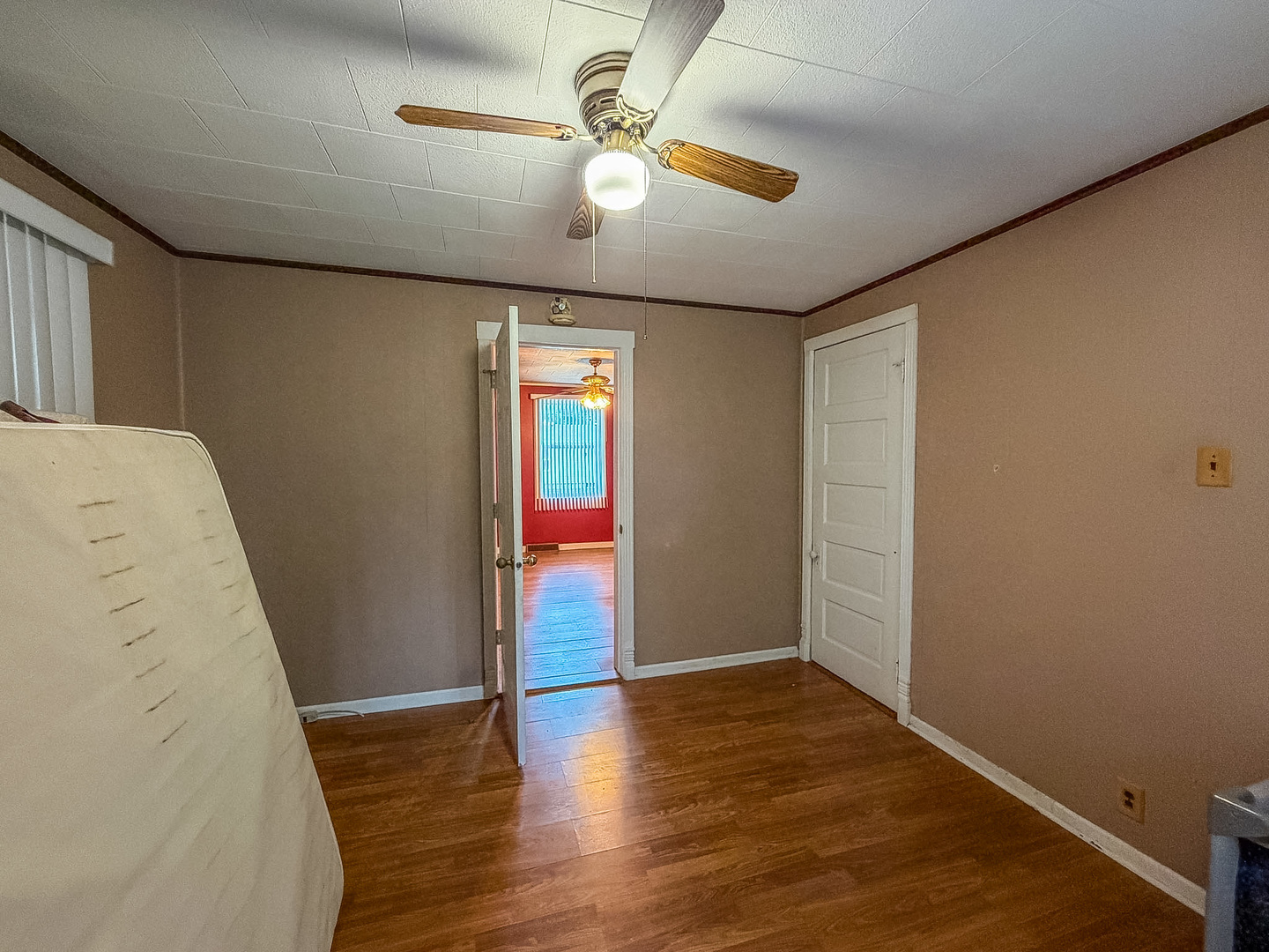 907 Central Avenue Property Photo 14