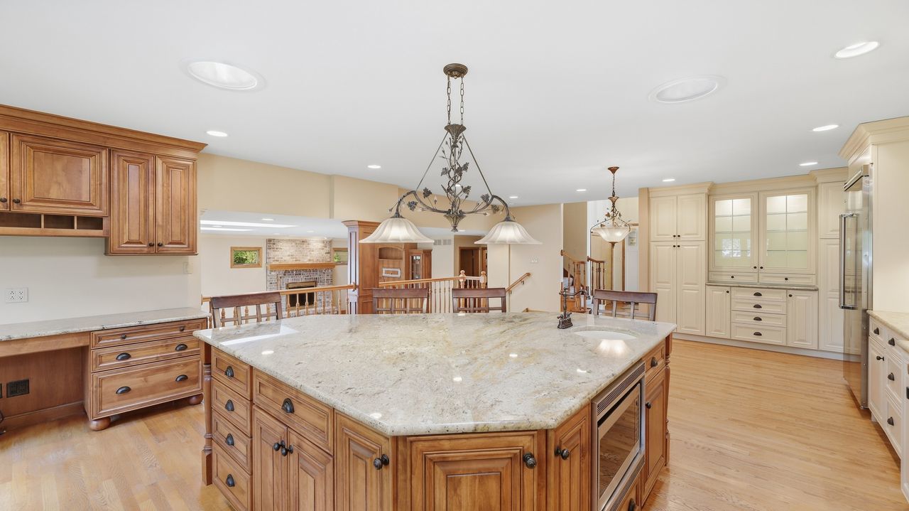 7810 Regency Grove Drive Property Photo 13