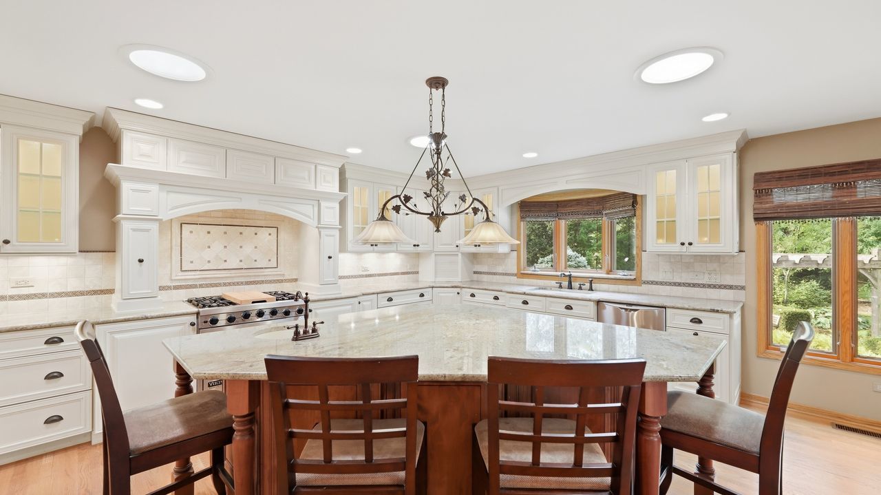 7810 Regency Grove Drive Property Photo 13