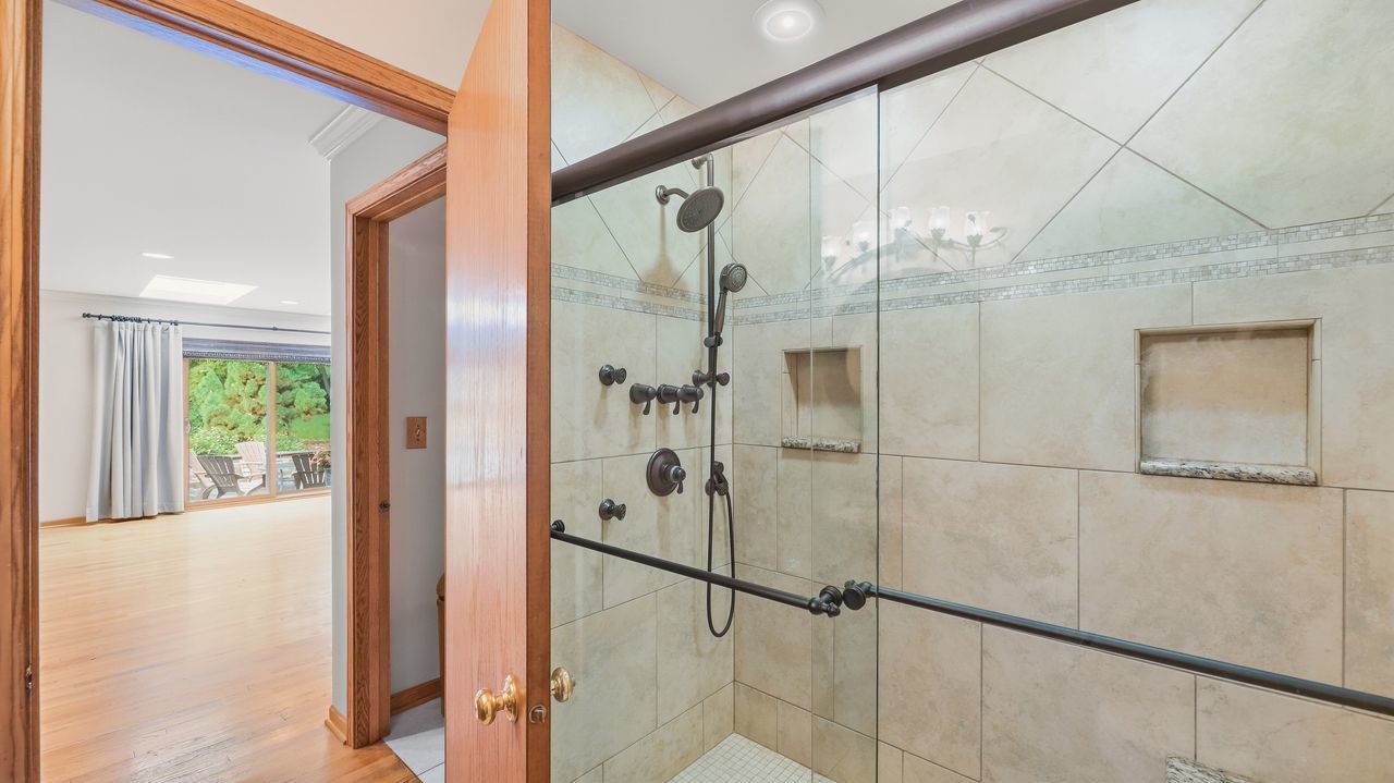 7810 Regency Grove Drive Property Photo 34