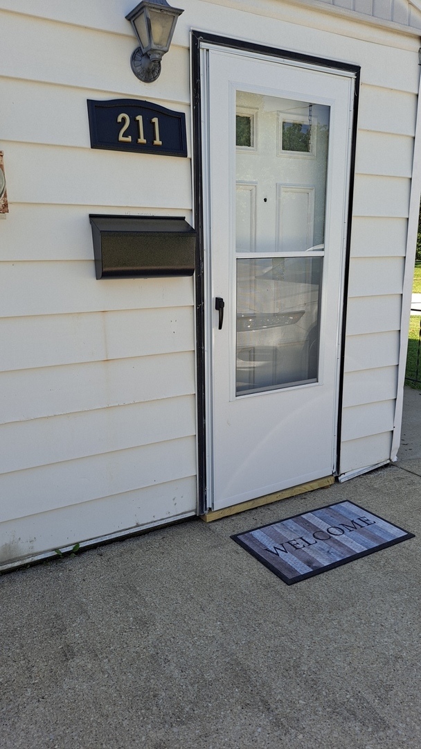 211 Fruit Street Property Photo 2
