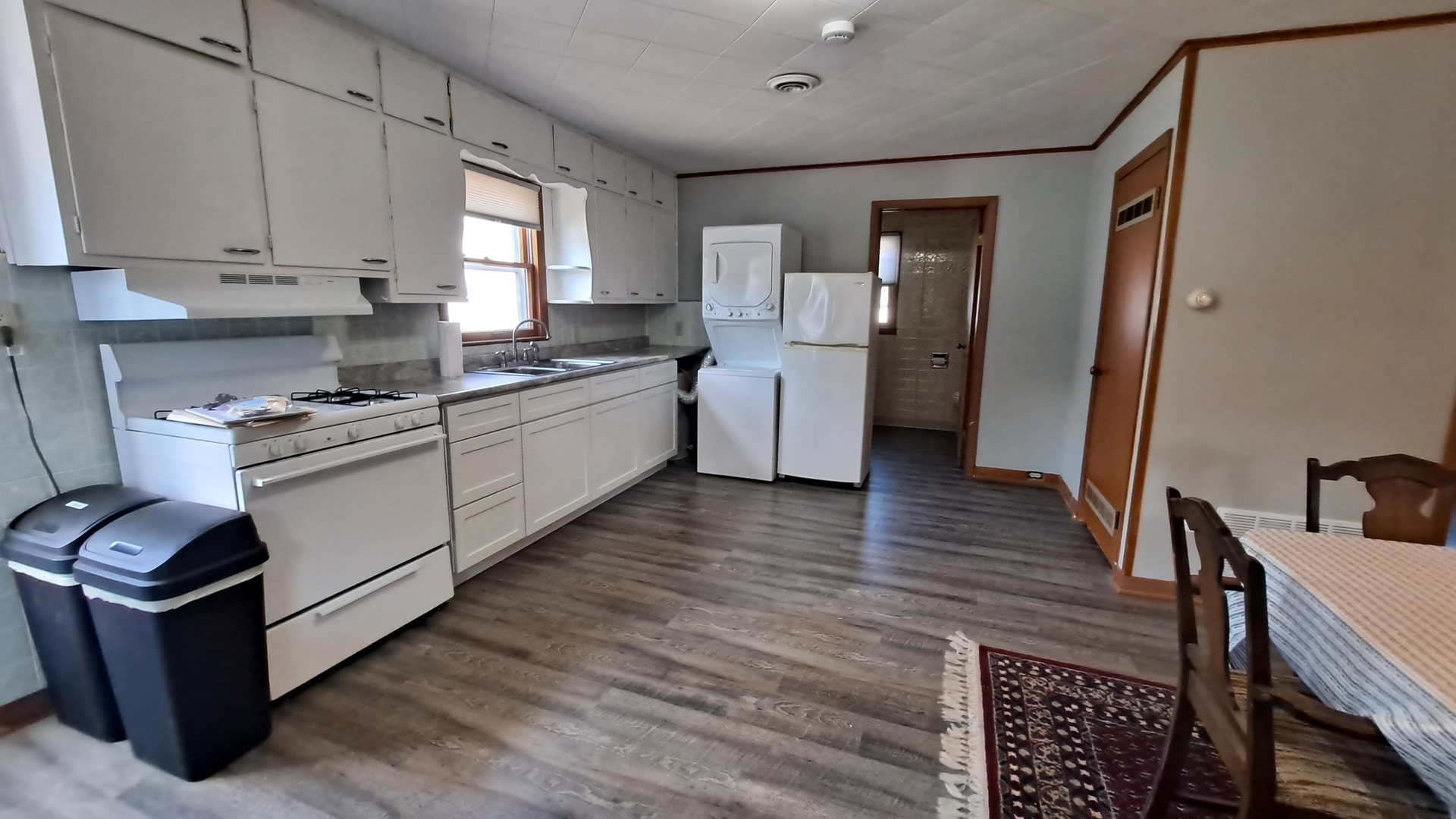 211 Fruit Street Property Photo 6