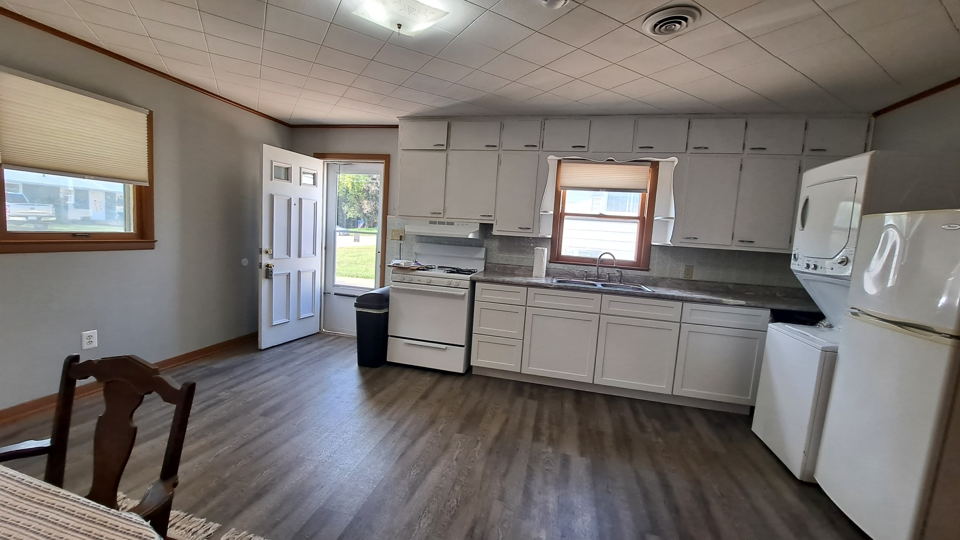 211 Fruit Street Property Photo 7