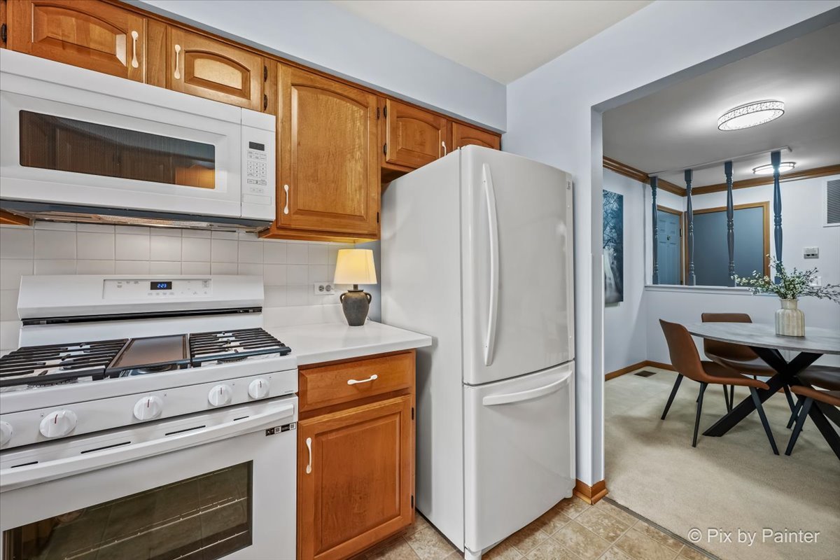325 Lake Street 1b Property Photo 12