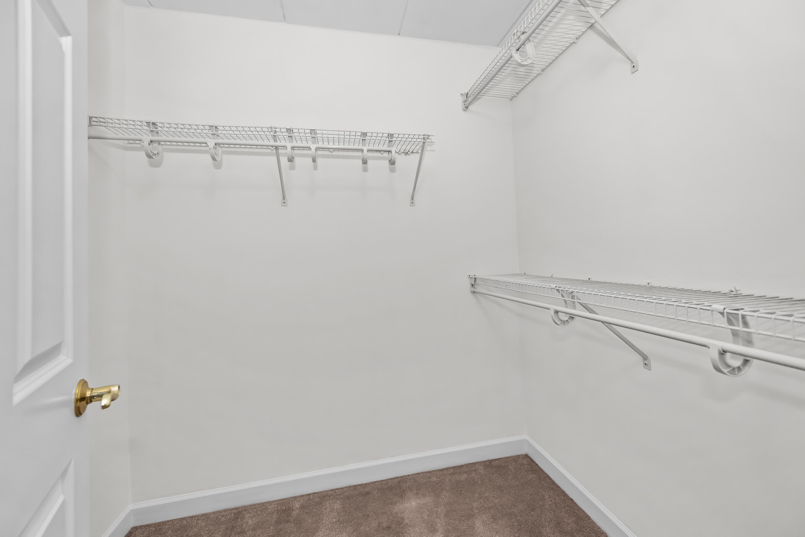 5645 S Cass Avenue 102 Property Photo 8