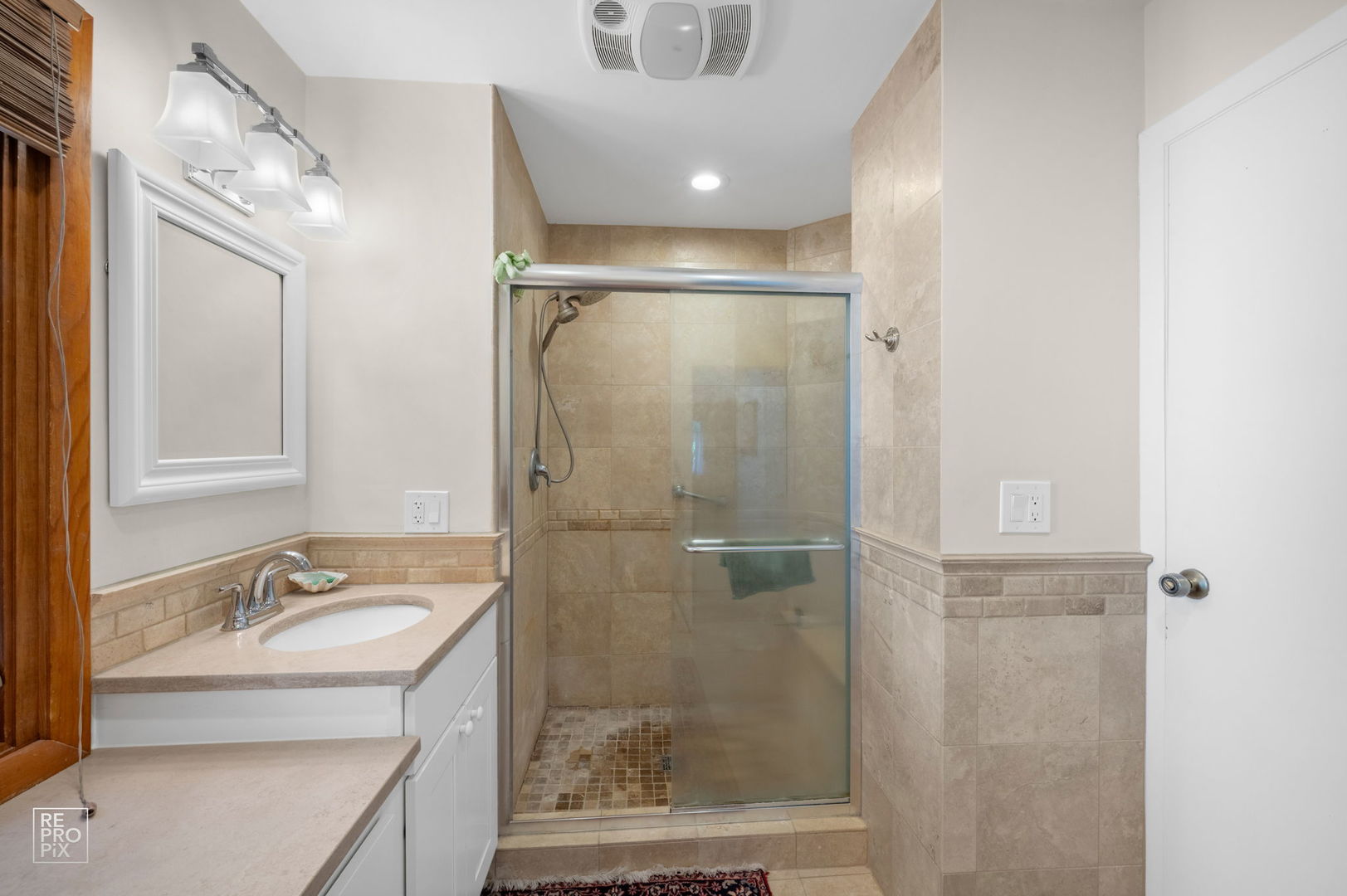 433 S Hill Avenue Property Photo 35