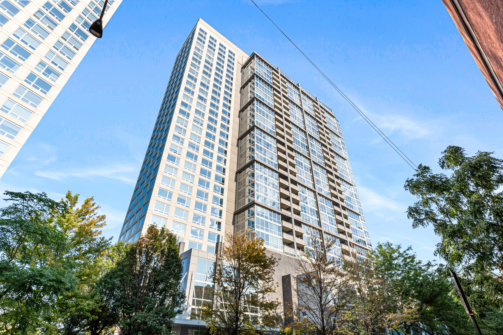 1901 S Calumet Avenue 2105