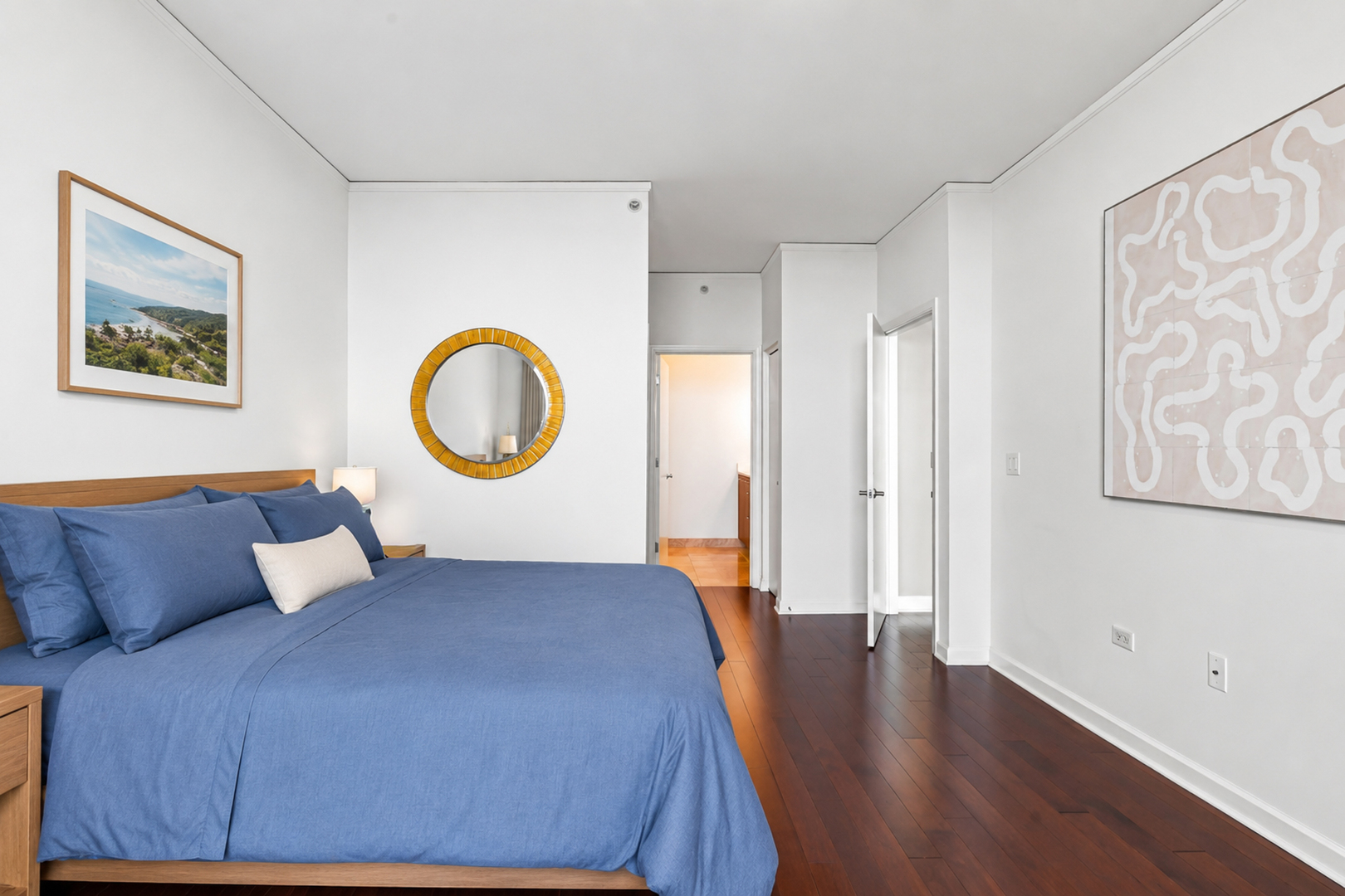 1901 S Calumet Avenue 2105 Property Photo 13