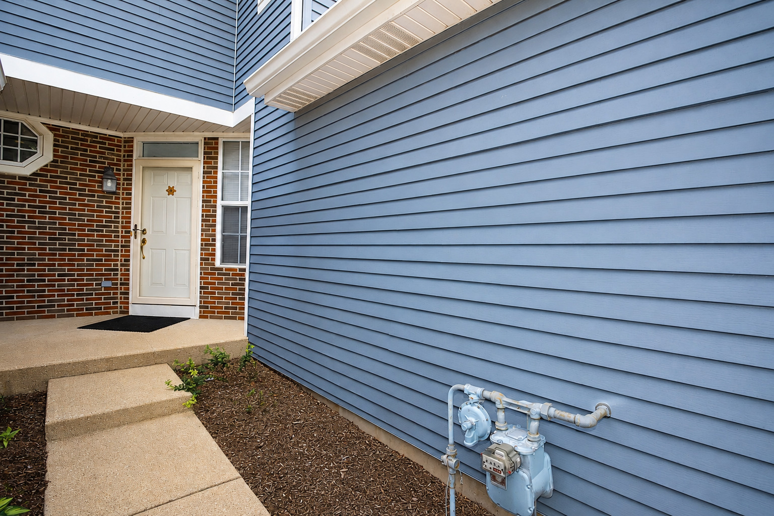 5559 Elizabeth Place Property Photo 2