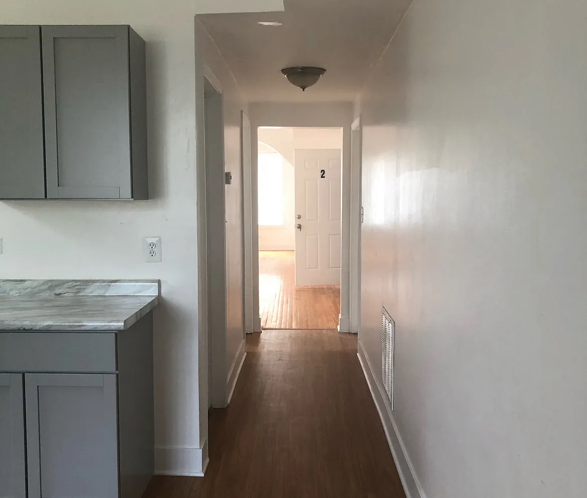 1653 S Springfield Avenue 2 Property Photo 4