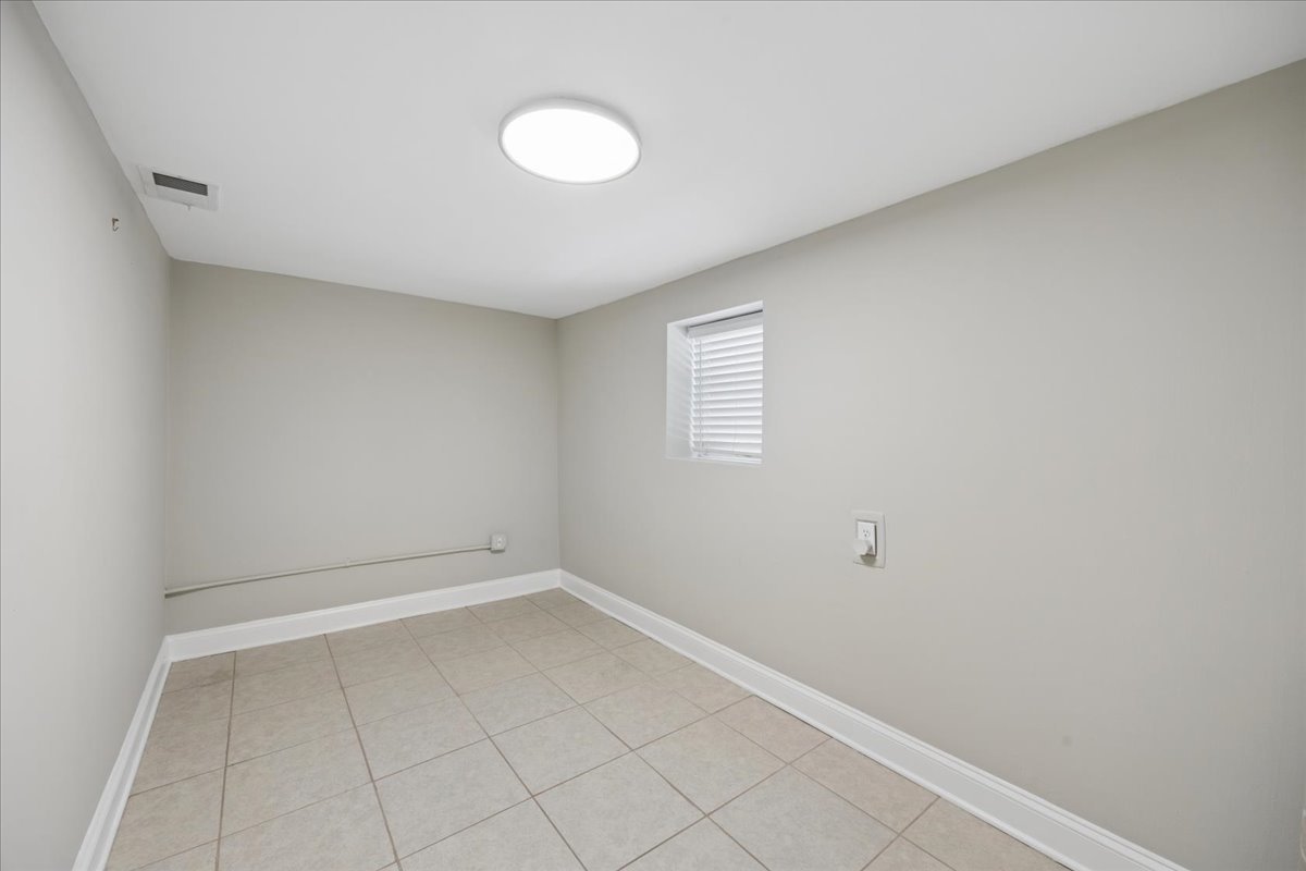 4817 W Dakin Street Property Photo 13
