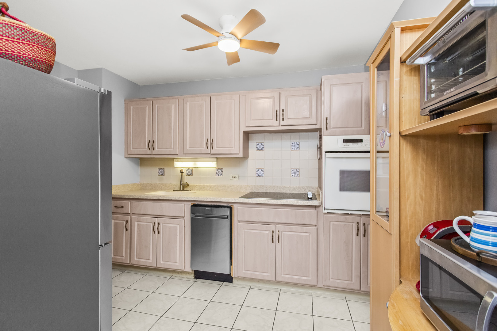 4250 N Marine Drive 2629 Property Photo 12
