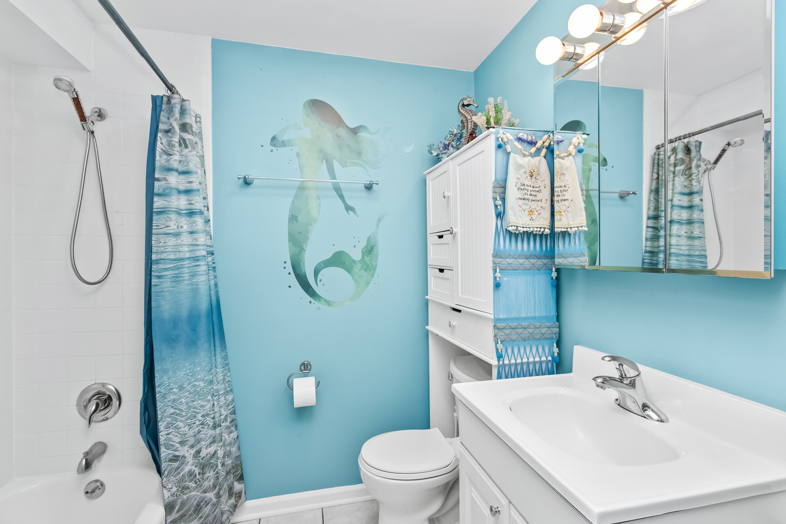 4250 N Marine Drive 2629 Property Photo 19