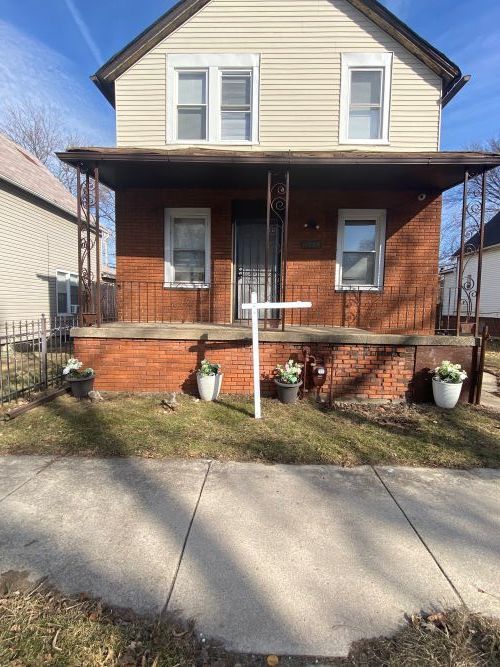 11809 S Lafayette Avenue Property Photo 1