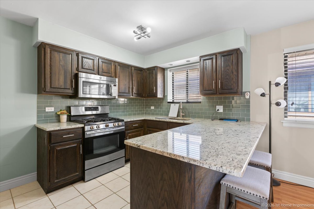 8510 W Catherine Avenue 3s Property Photo 3