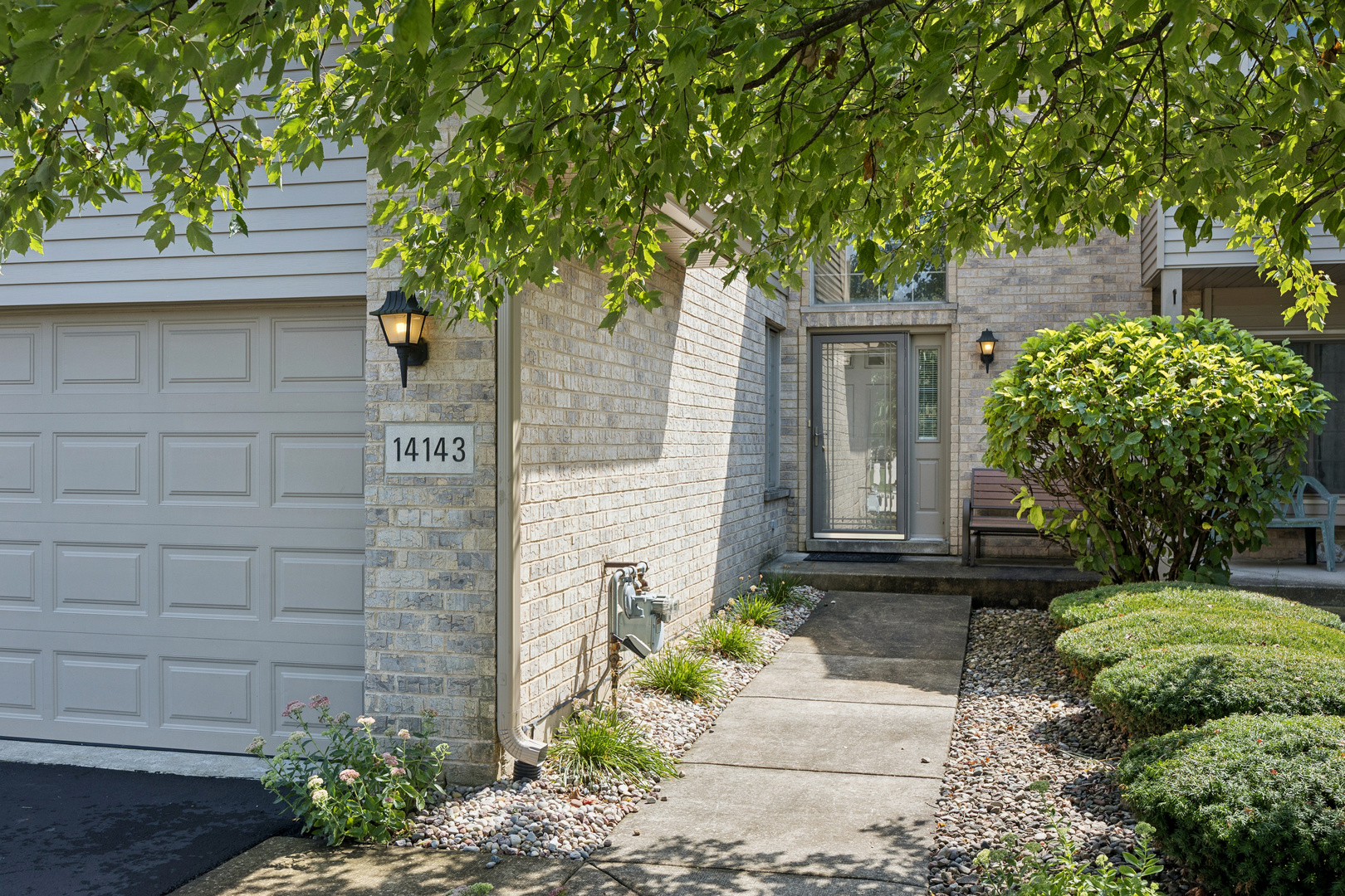 14143 Norwich Lane Property Photo 2