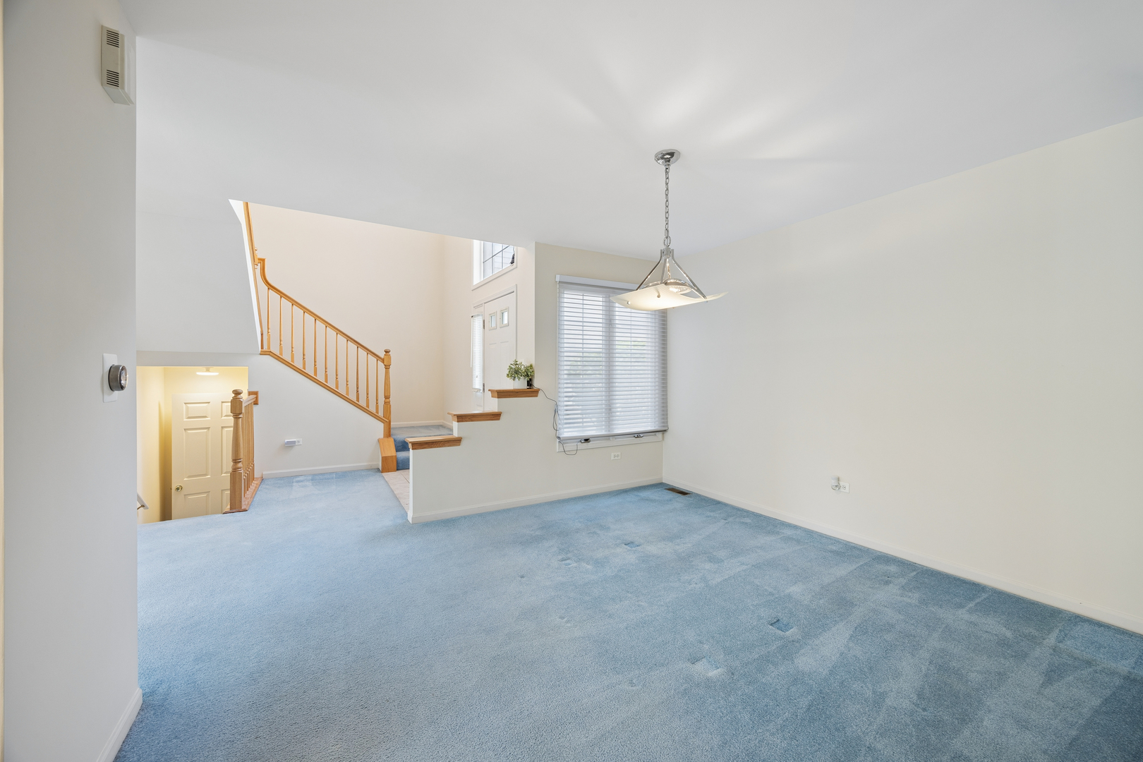 14143 Norwich Lane Property Photo 5