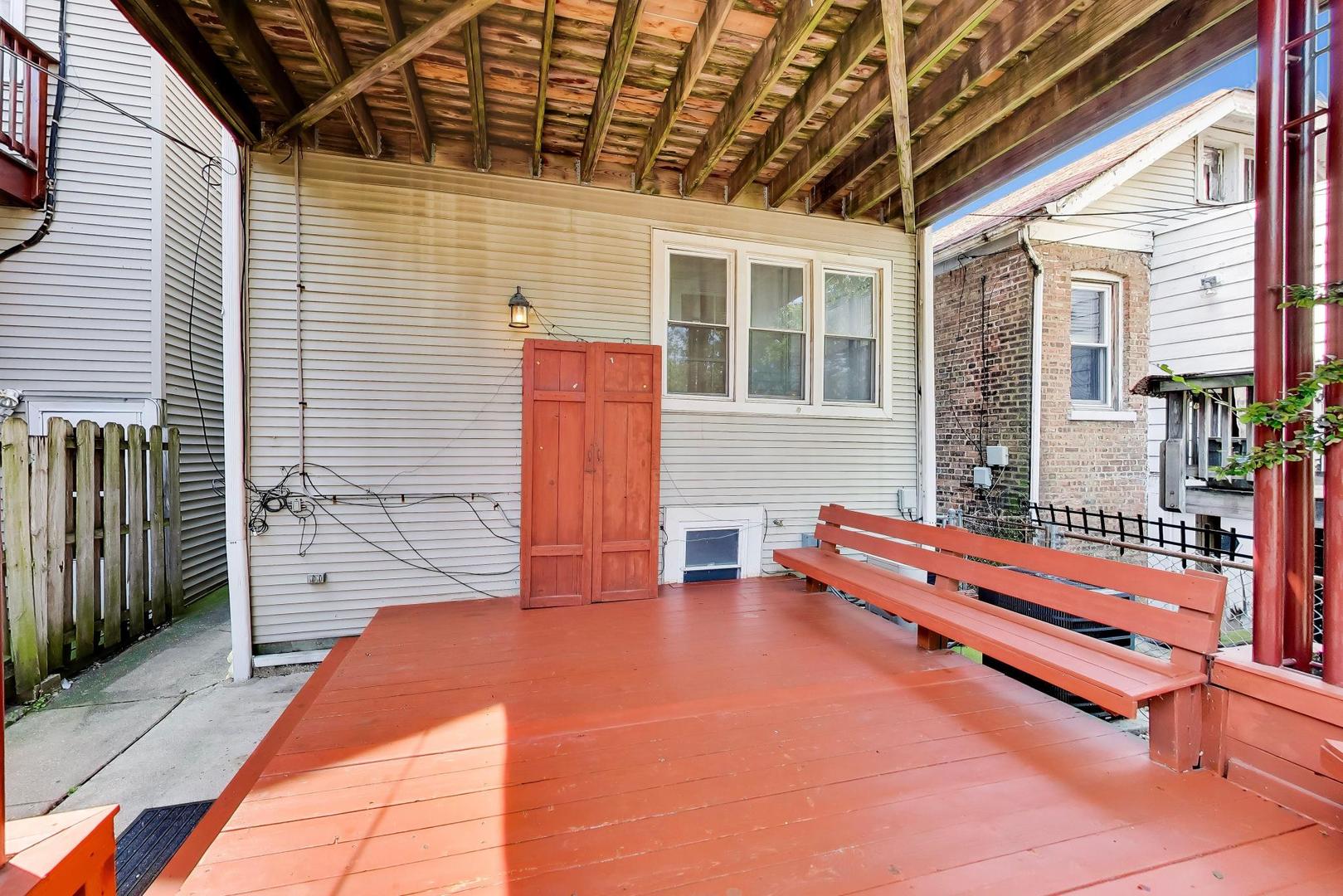 3307 N Oakley Avenue Property Photo 26