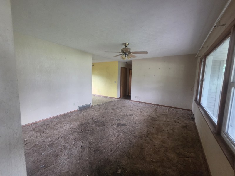 308 N West Street Property Photo 3
