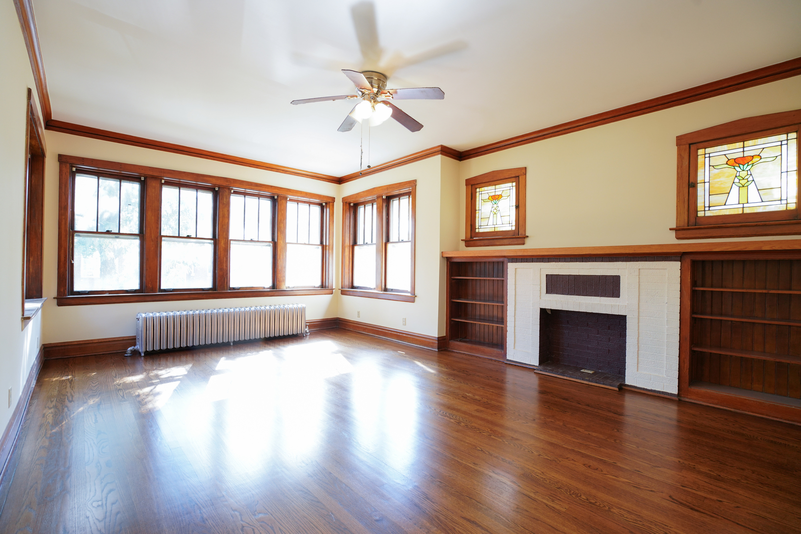 3328 N Springfield Avenue Property Photo 2