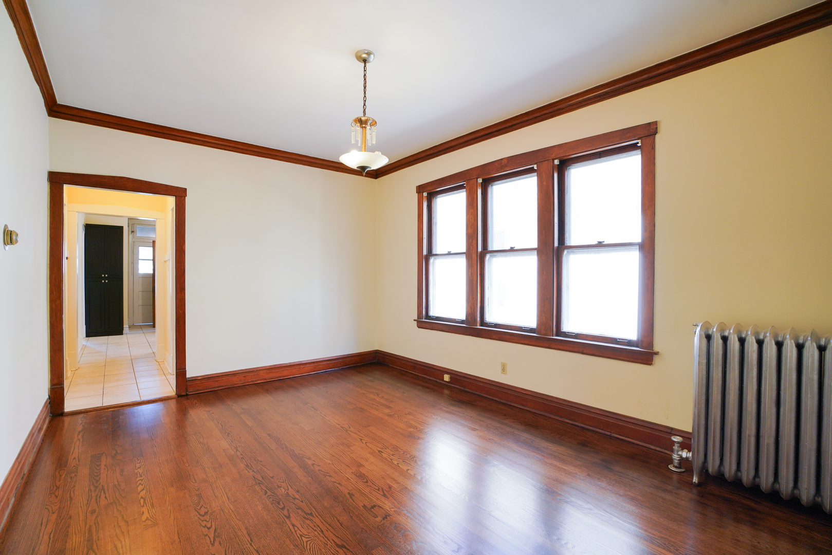 3328 N Springfield Avenue Property Photo 3