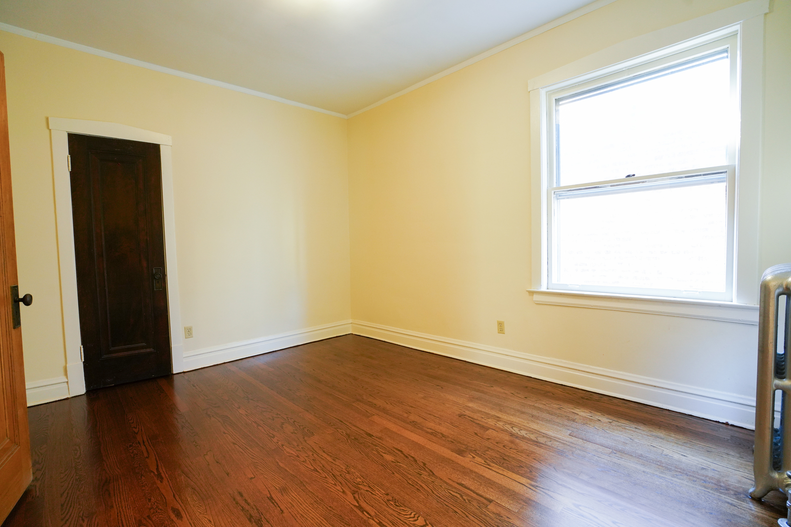 3328 N Springfield Avenue Property Photo 8