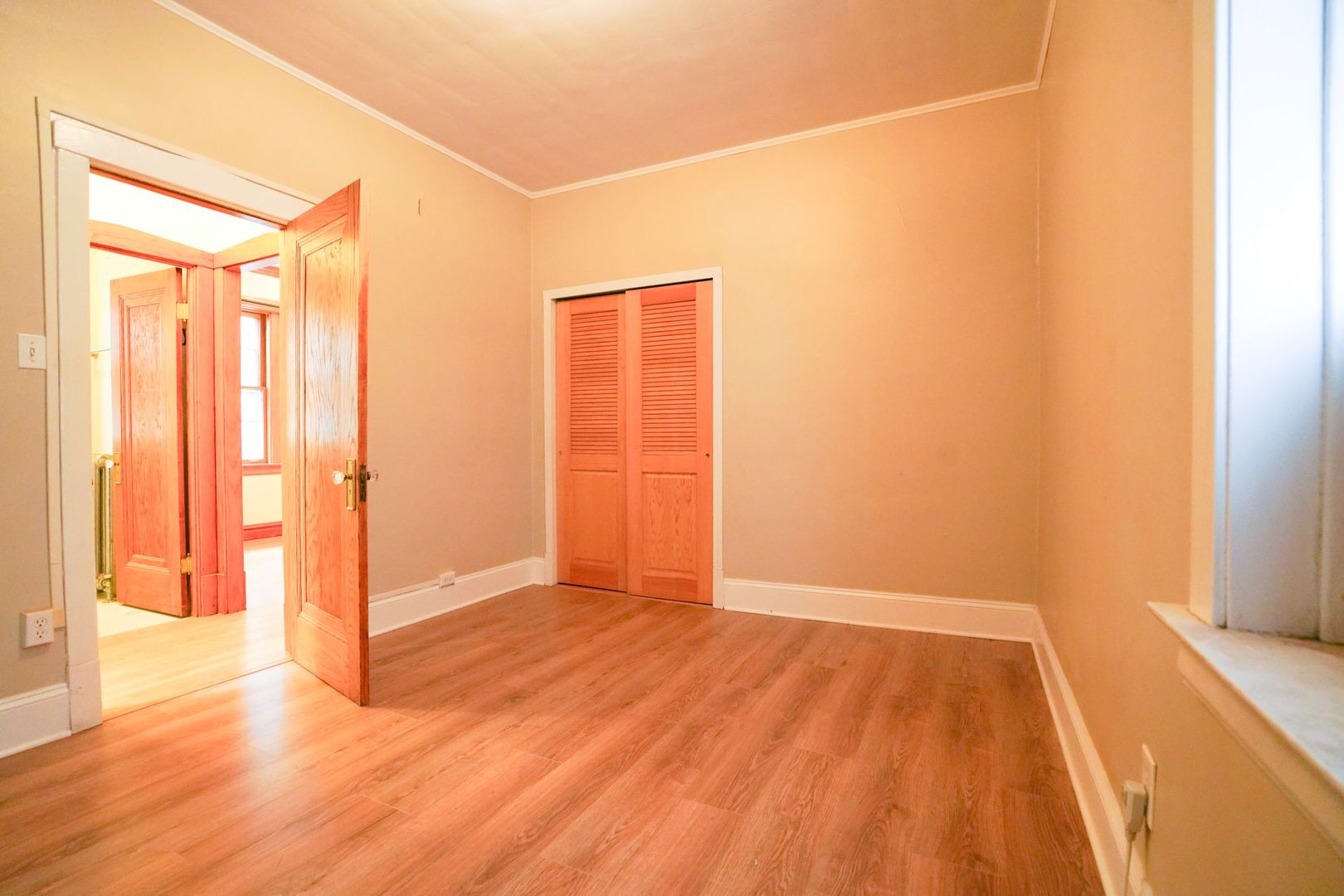 3328 N Springfield Avenue Property Photo 15