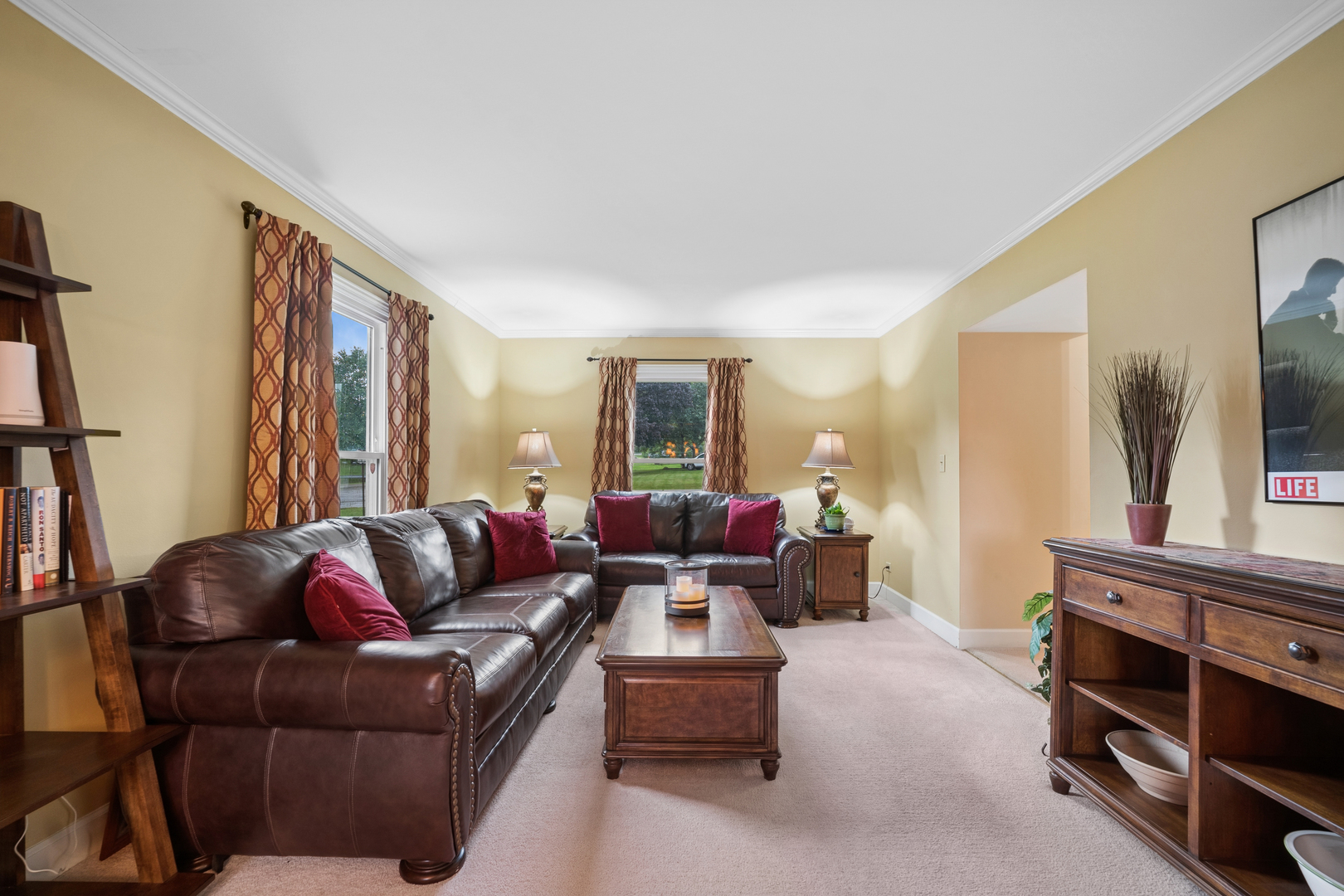 11n583 Howard Avenue Property Photo 6