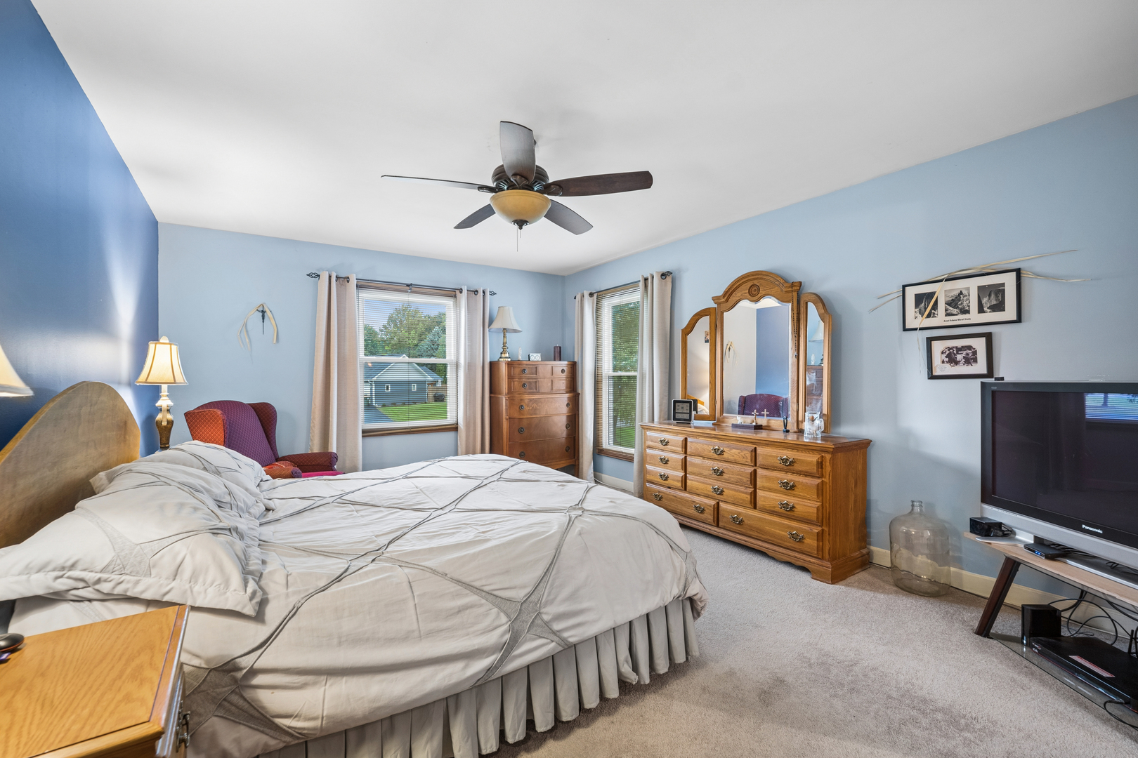 11n583 Howard Avenue Property Photo 13