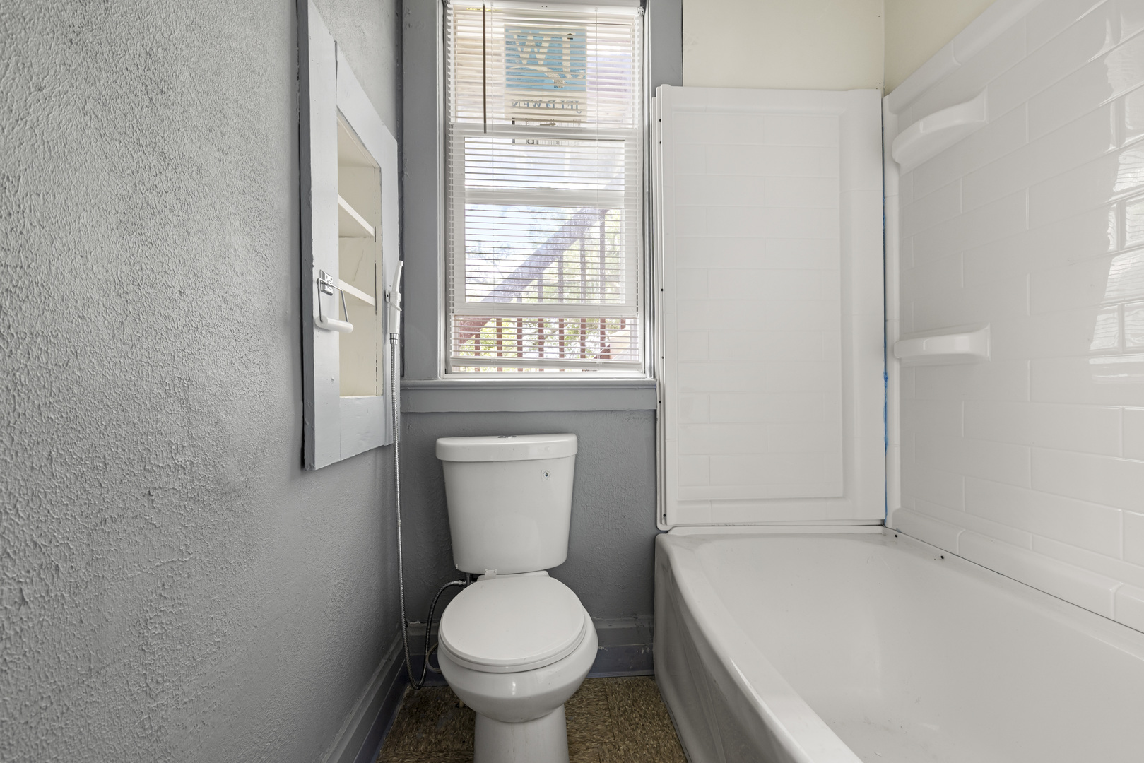 1202 Benton Street Property Photo 16