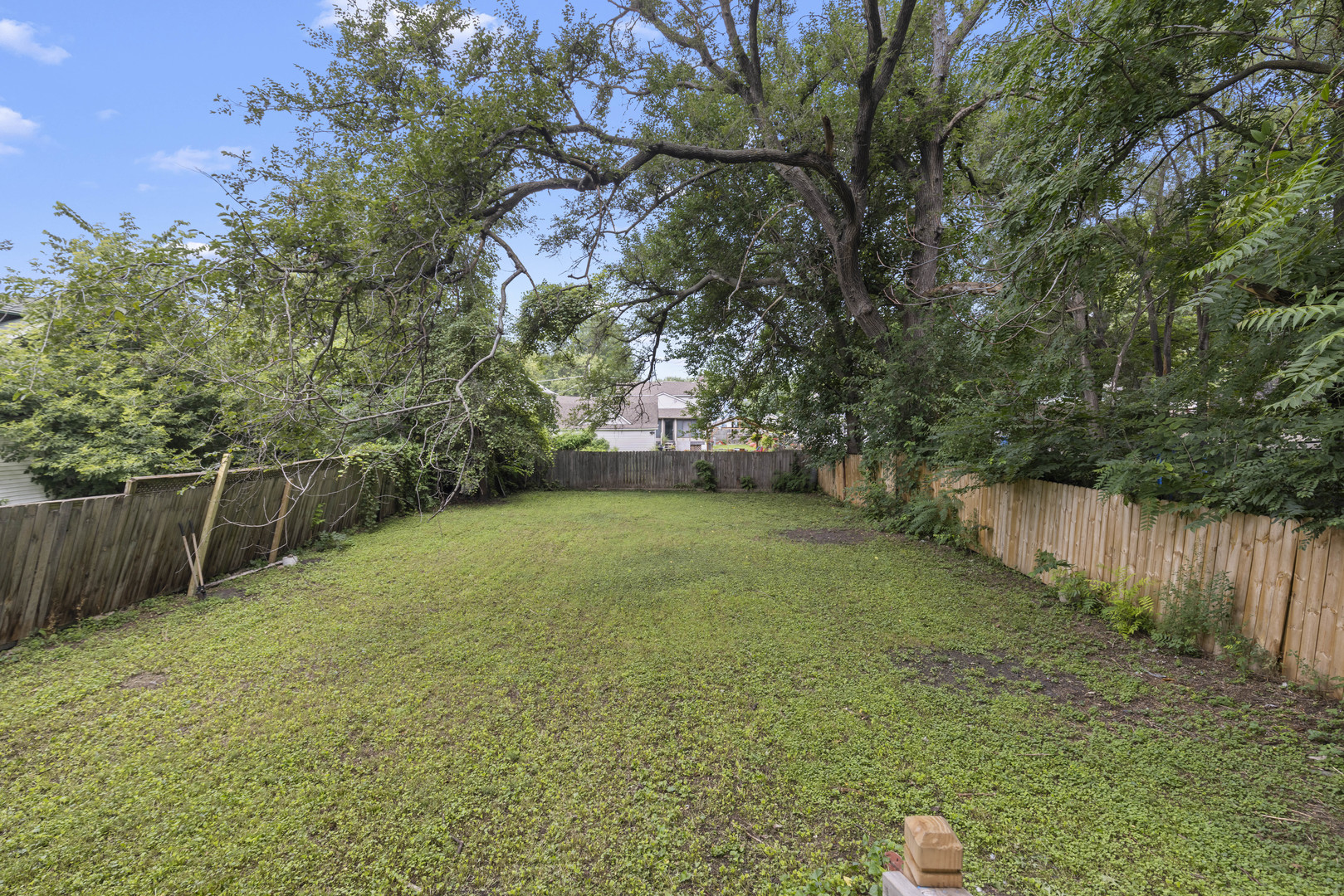 1202 Benton Street Property Photo 23
