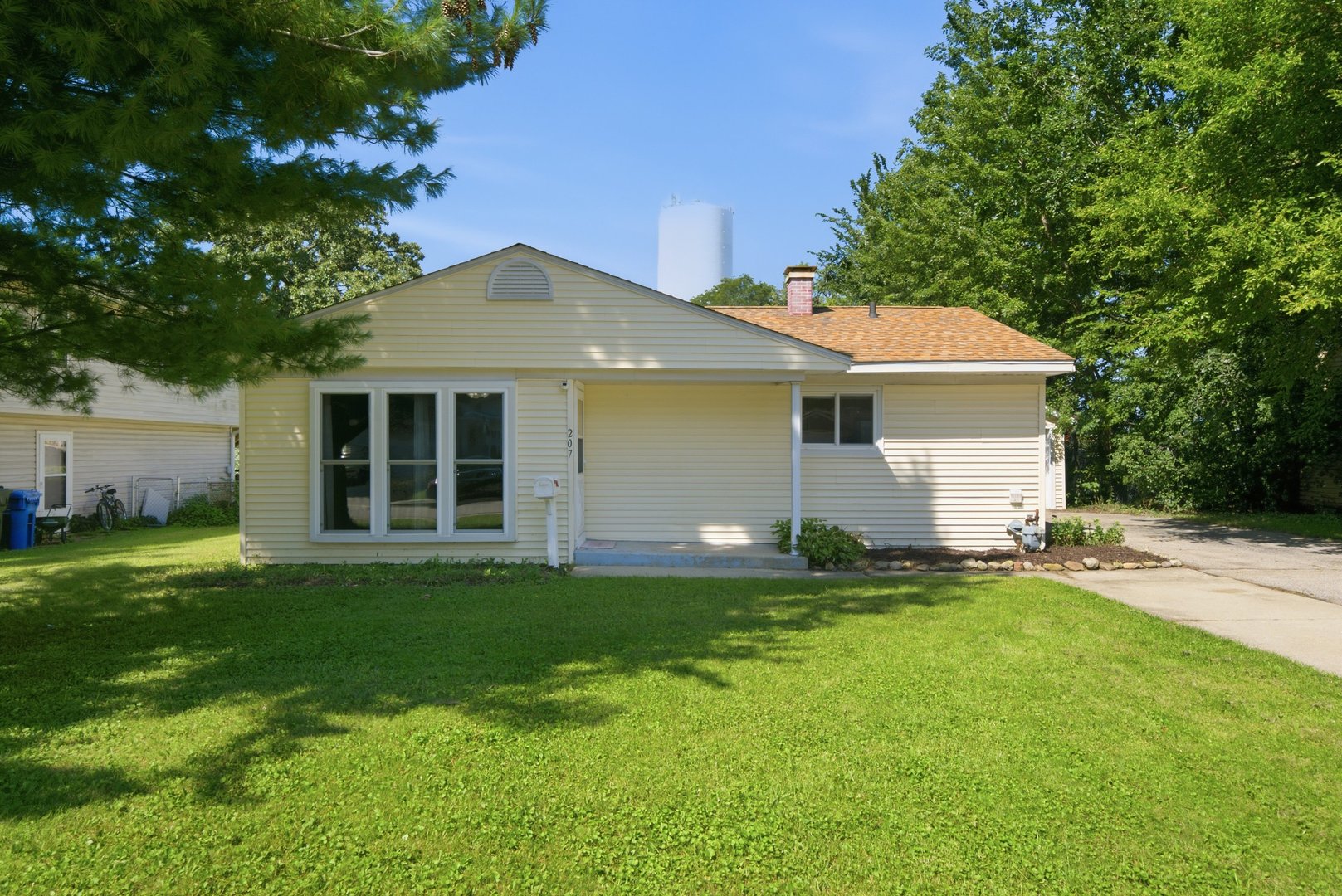 207 Caddy Avenue Property Photo 1