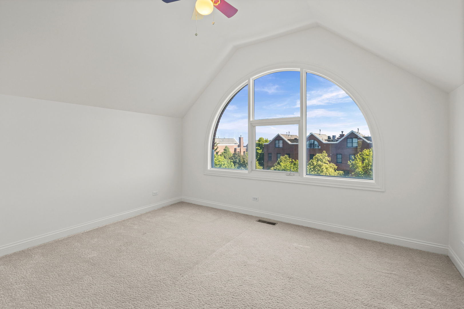 2064 Valor Court Property Photo 21