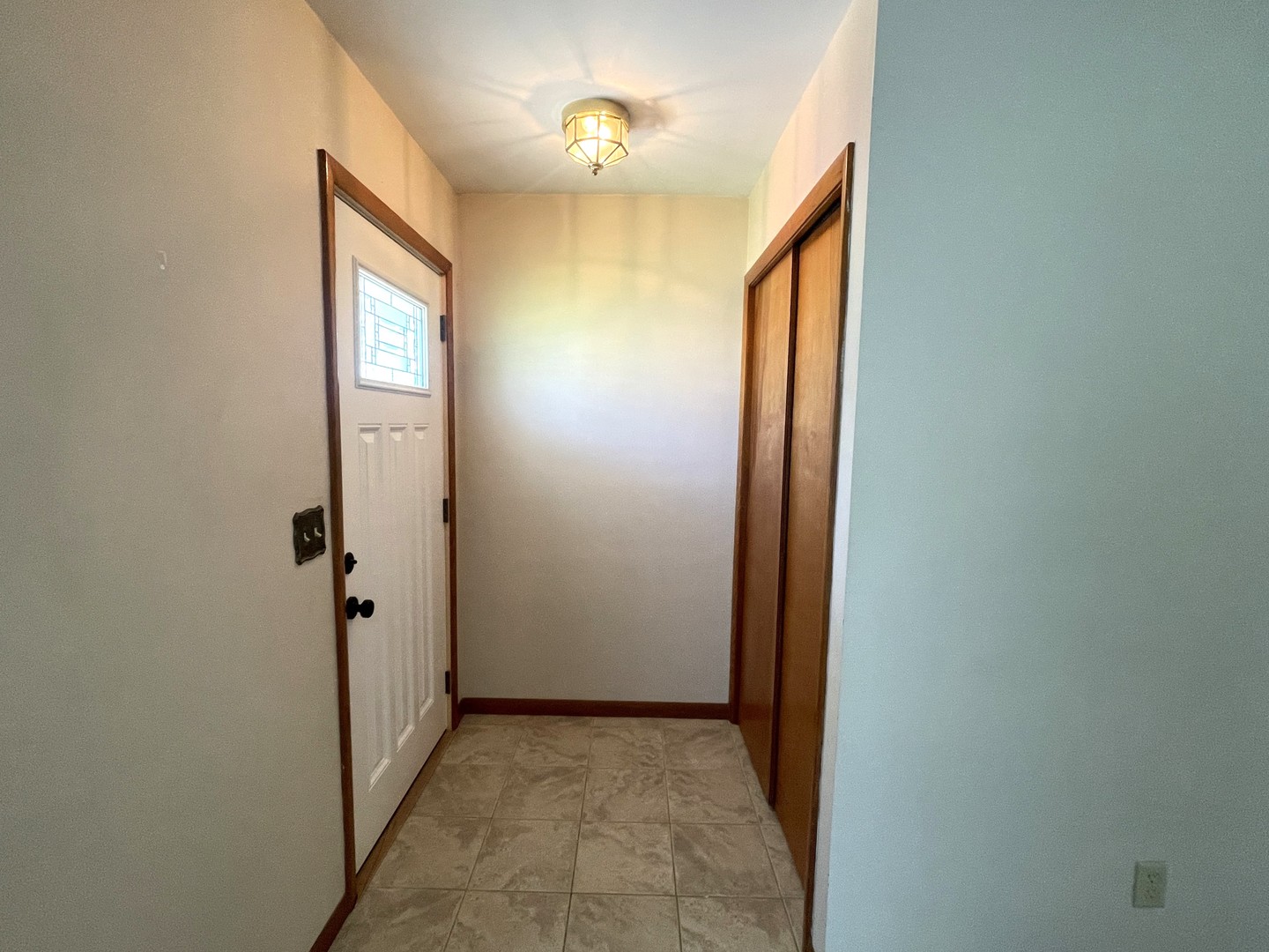 417 W 6th Street Property Photo 5