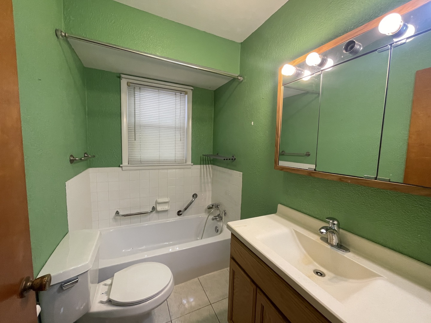 417 W 6th Street Property Photo 18