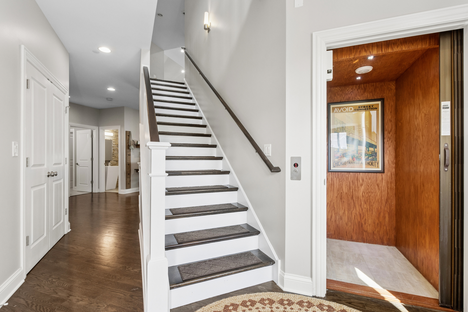 19108 W Lake View Avenue Property Photo 2