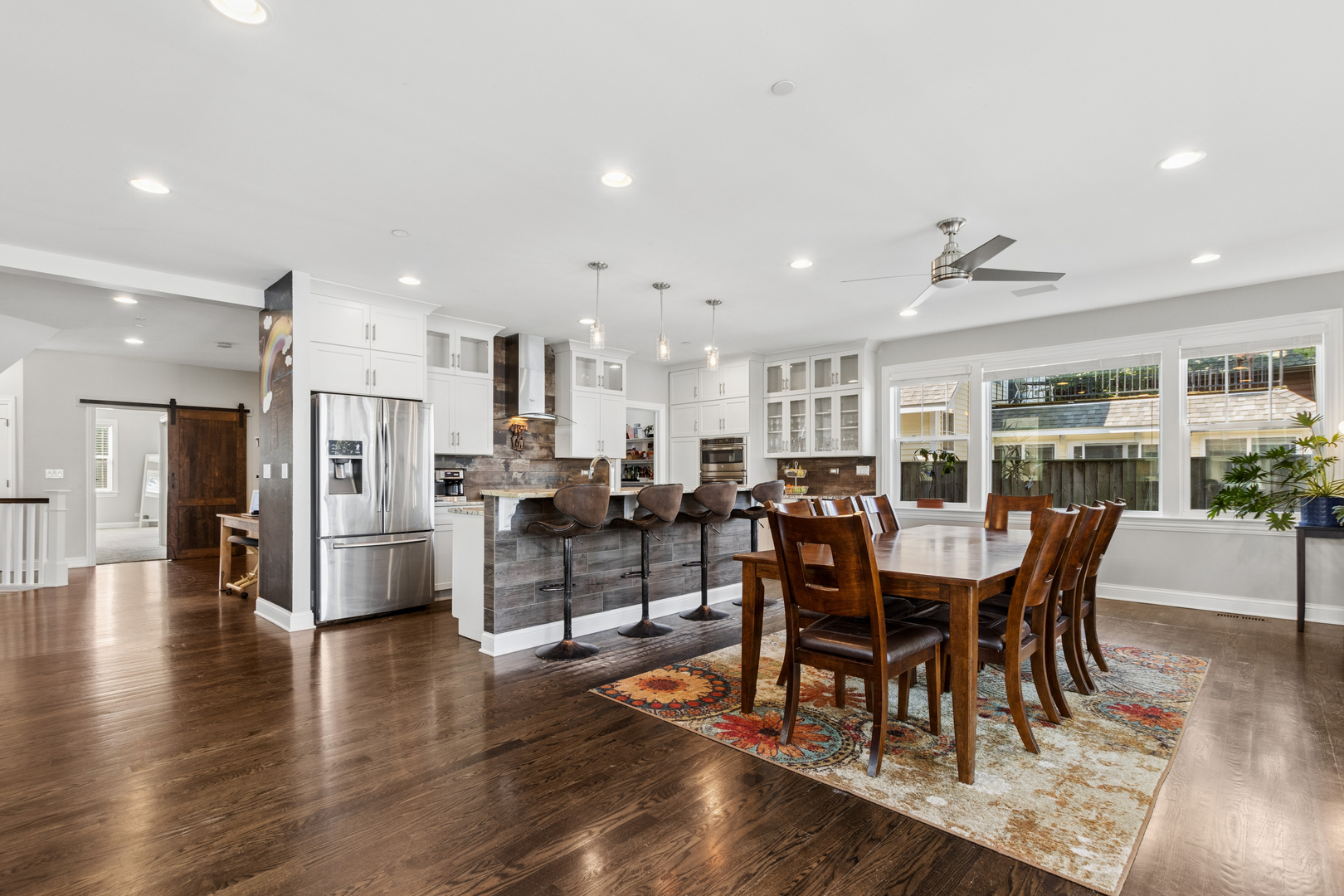 19108 W Lake View Avenue Property Photo 6