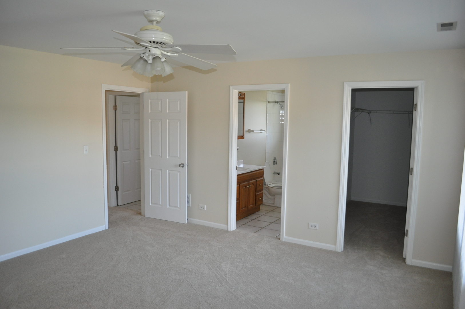 223 S Rush Street 2d Property Photo 10