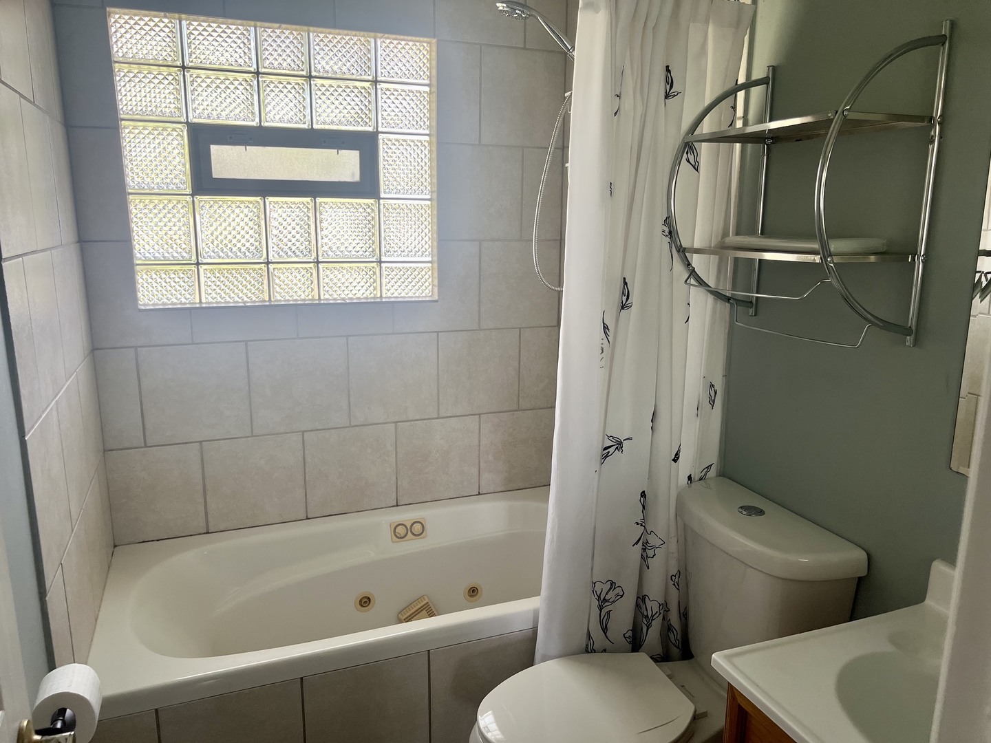 422 Bernard Drive Property Photo 9