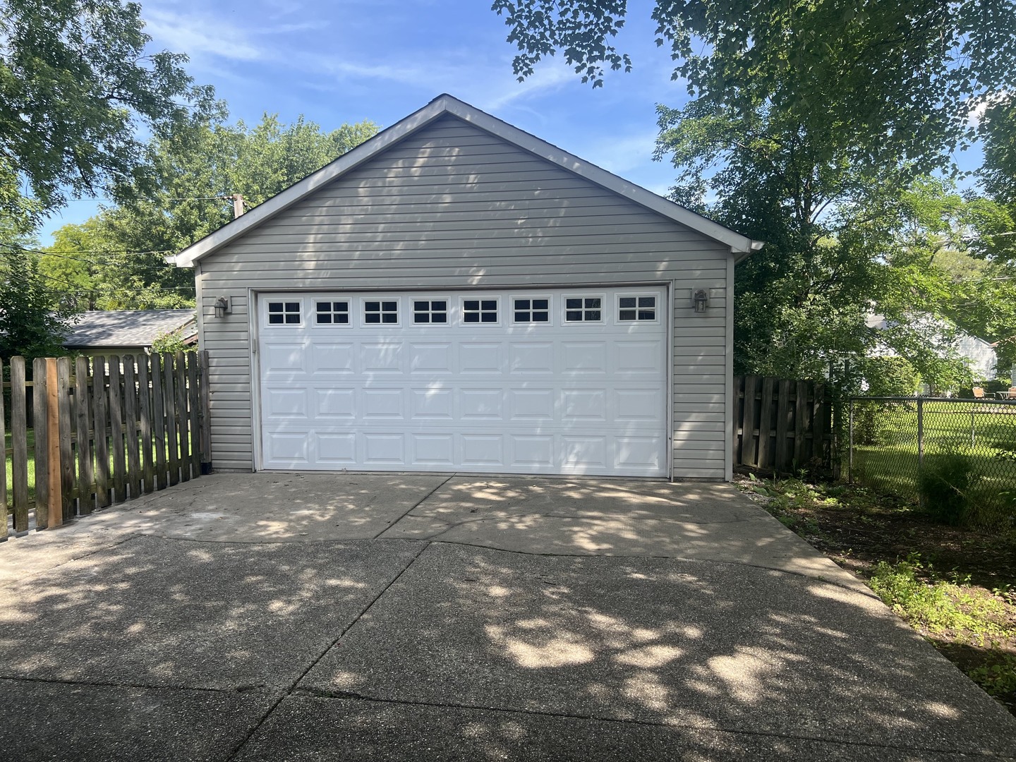 422 Bernard Drive Property Photo 13