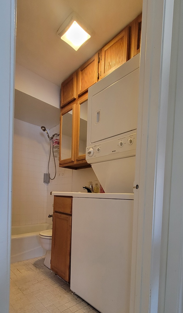 668 Pinecrest Drive 204 Property Photo 4