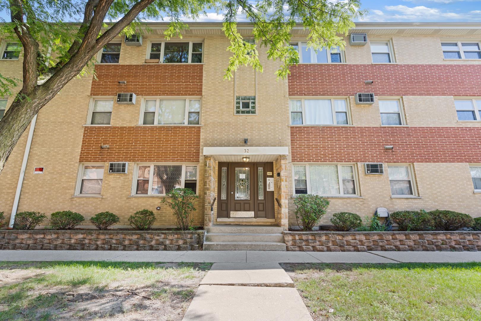 32 Elgin Avenue B2 Property Photo 1